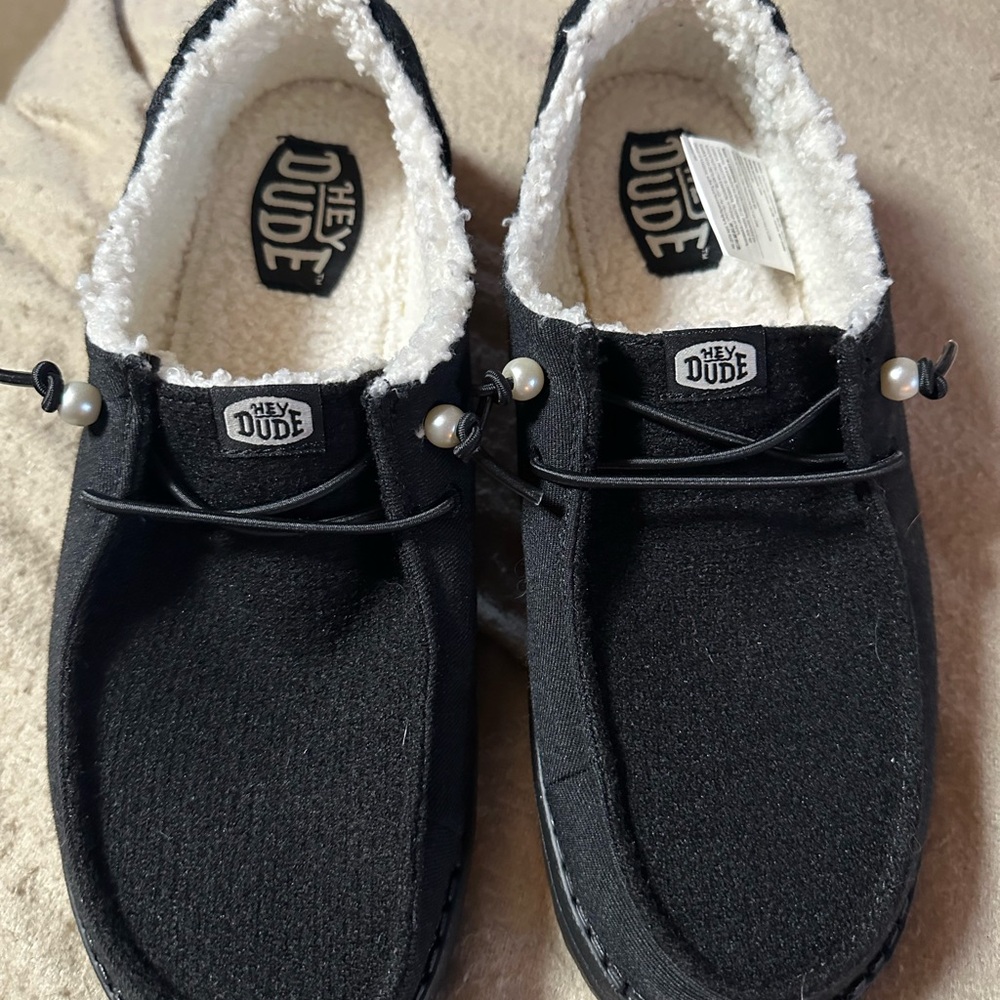 Hey Dude Black Fleece-Lined Shoes